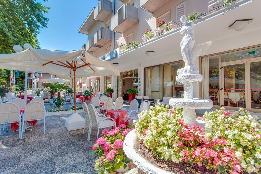 Hotel Garden Белариа-Игеа Марина Екстериор снимка