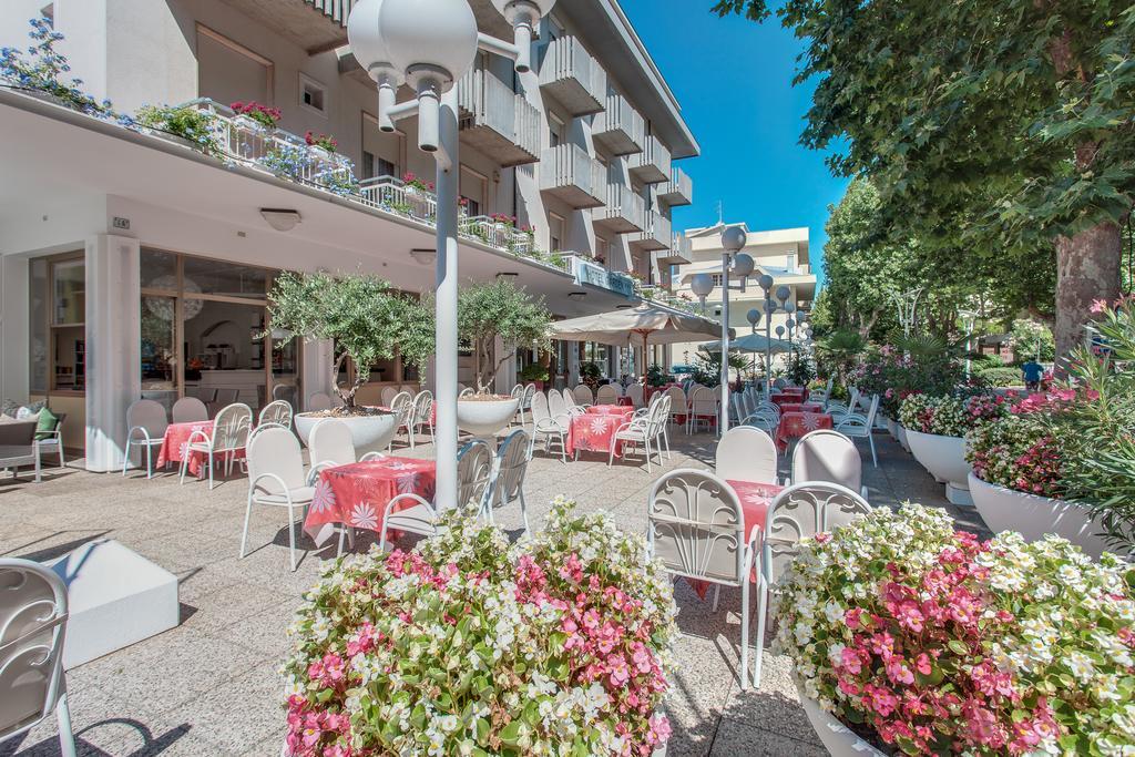 Hotel Garden Белариа-Игеа Марина Екстериор снимка